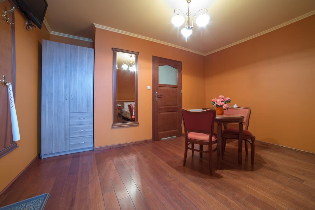 Rynek 16 Aparthotel Sandomierz Exteriör bild